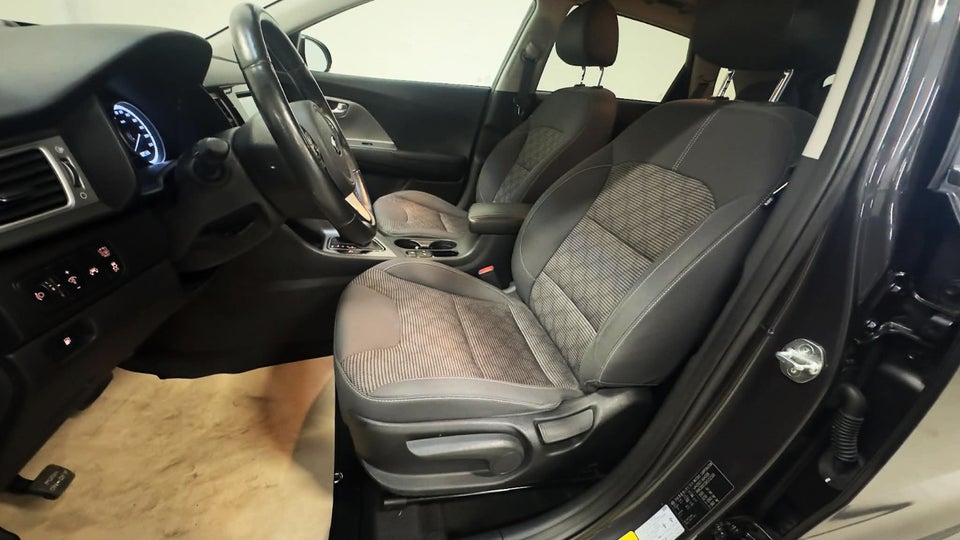 Kia Niro 1,6 HEV Advance DCT 5d