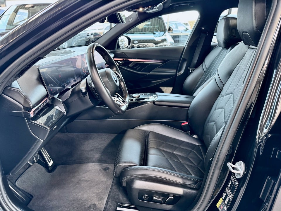 BMW i5 eDrive40 Touring Fully Charged M-Sport 5d