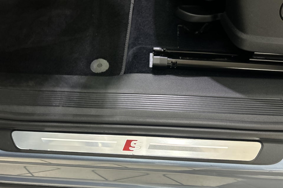 Audi Q4 e-tron 50 Attitude quattro 5d