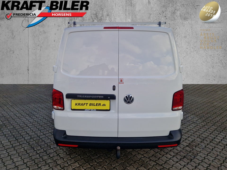 VW Transporter 2,0 TDi 110 Kassevogn lang