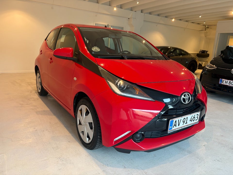 Toyota Aygo 1,0 VVT-i x-play 5d