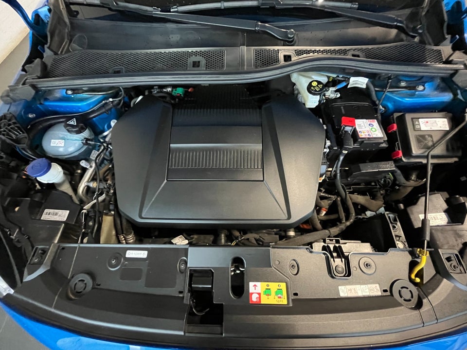 Peugeot e-208 50 GT 5d