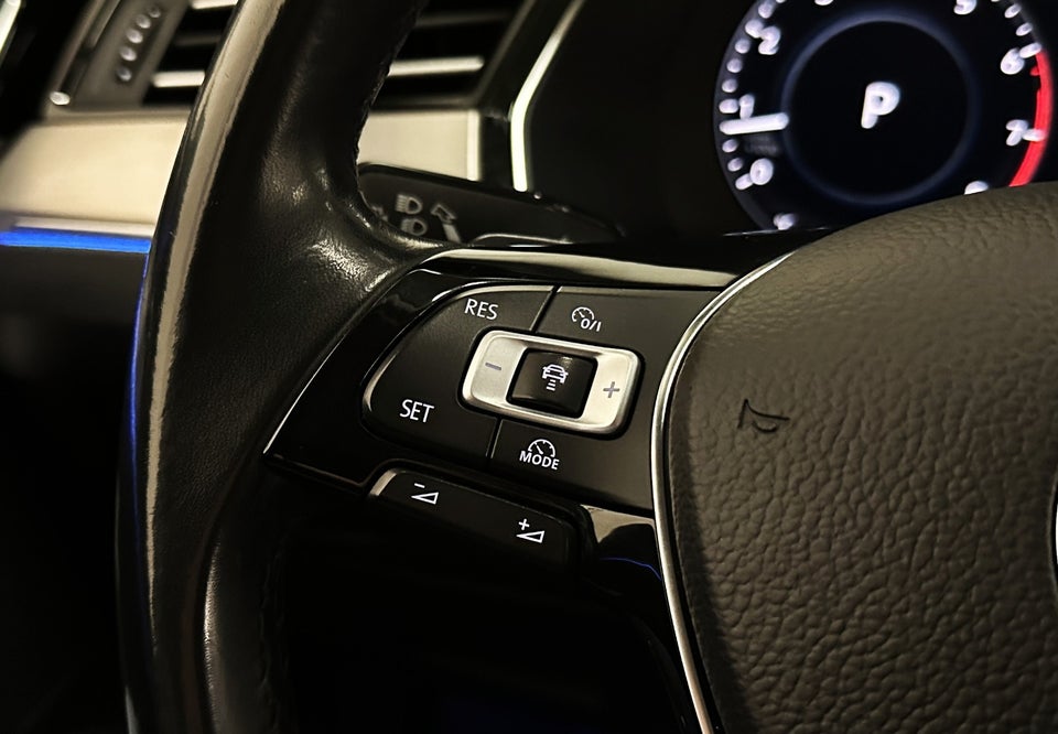 VW Passat 1,4 TSi 150 R-line Variant DSG BMT 5d