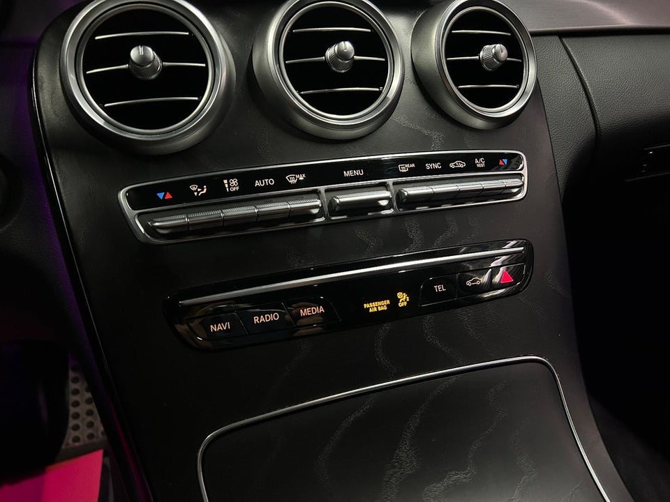 Mercedes C220 d 2,0 AMG Line Night Edition stc. aut. 5d