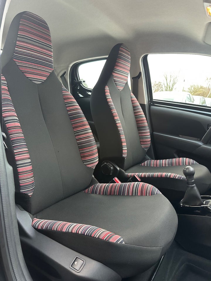 Citroën C1 1,0 VTi Shine 5d