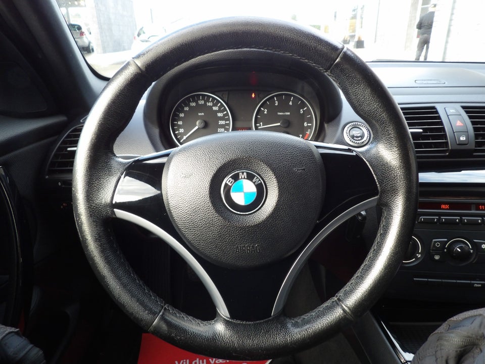 BMW 118i 2,0 Advantage 5d