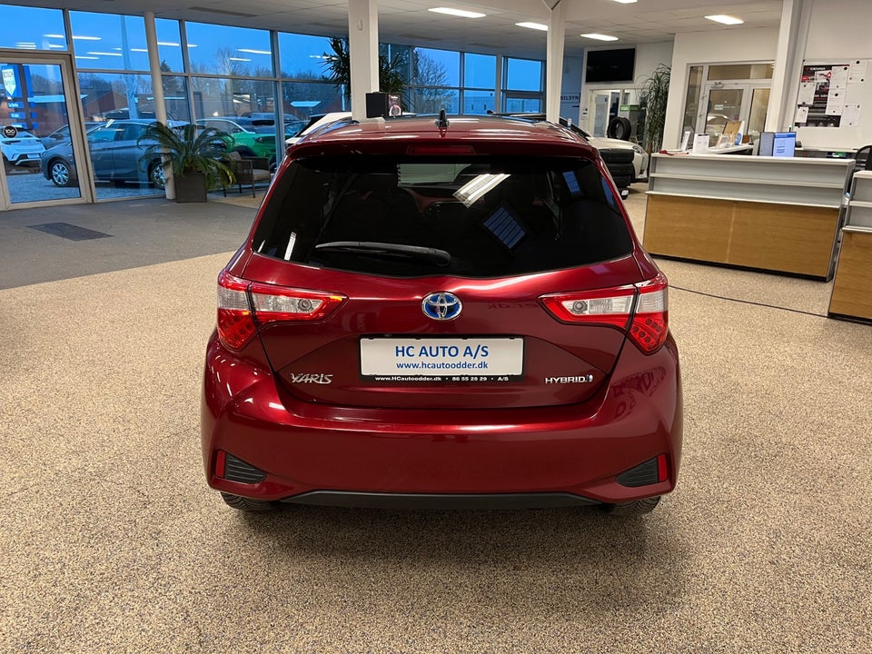 Toyota Yaris 1,5 Hybrid H3 Premium e-CVT 5d