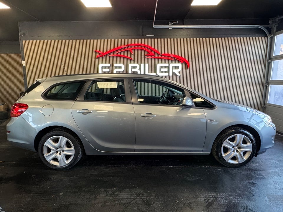 Opel Astra 1,4 T 140 Enjoy Sports Tourer 5d