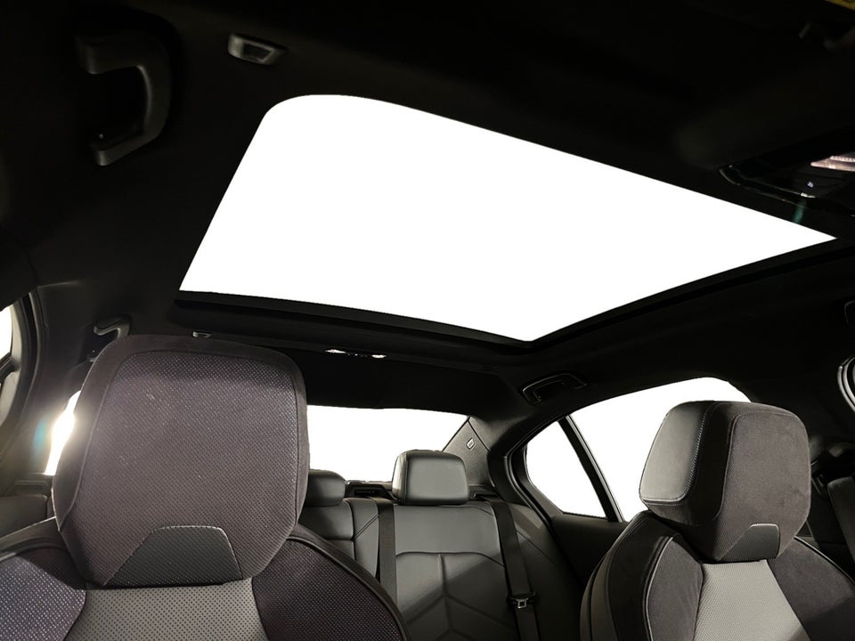 BMW i5 eDrive40 M-Sport 4d