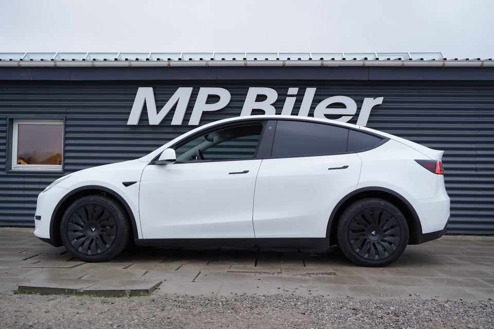 Tesla Model Y Long Range AWD 5d