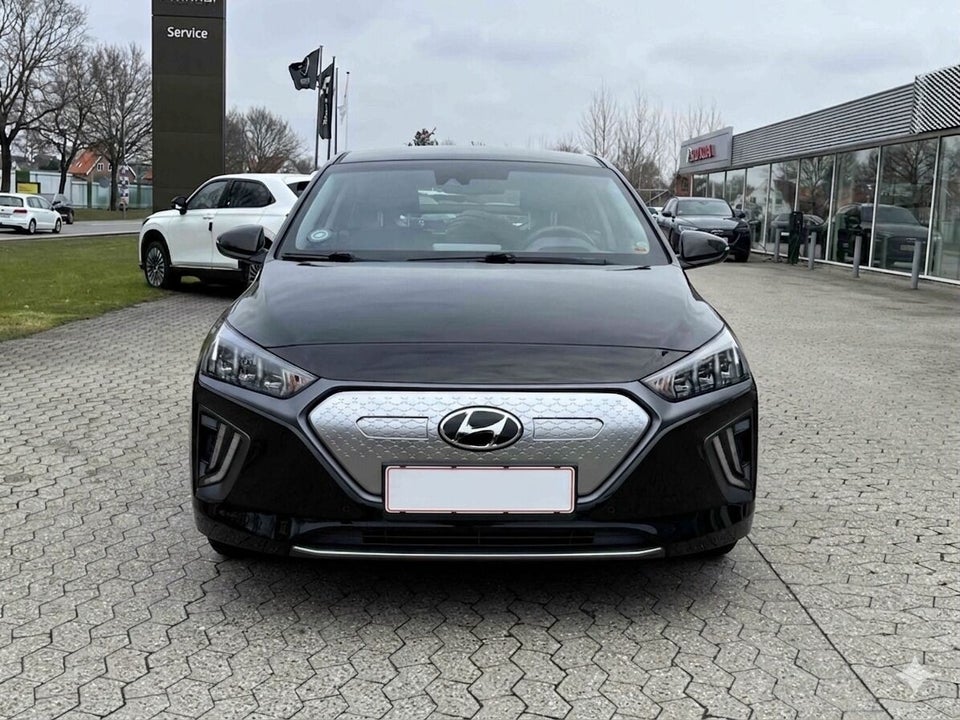 Hyundai Ioniq 40 EV Premium 5d