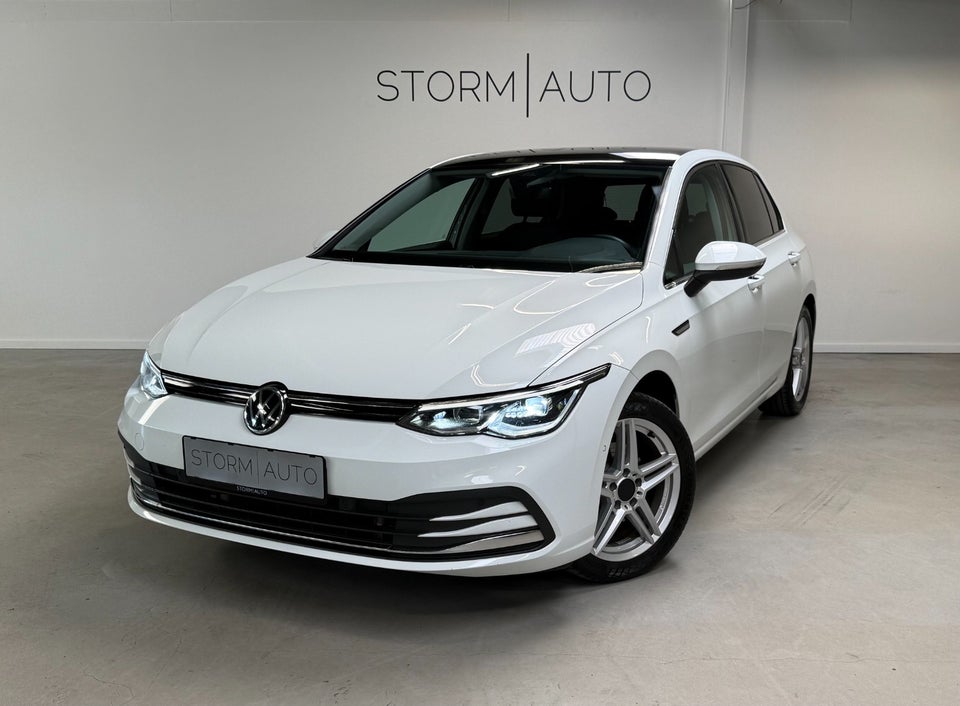 VW Golf VIII 2,0 TDi 150 Style DSG 5d