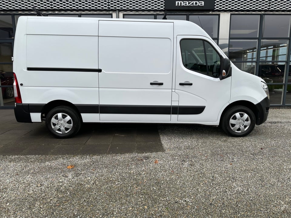 Nissan NV400 2,3 dCi 145 L2H2 Working Star