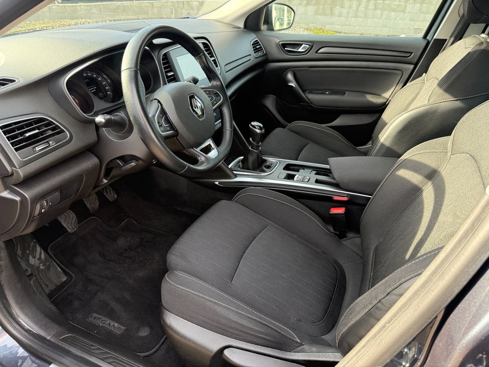 Renault Megane IV 1,3 TCe 140 Limited Sport Tourer 5d