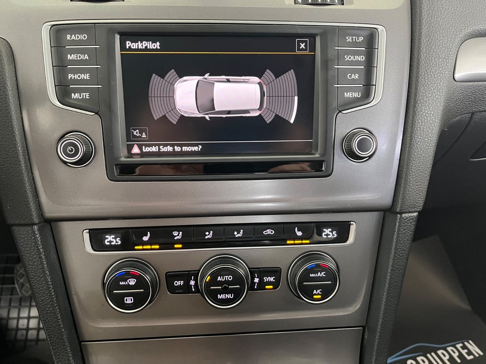 VW Golf VII 1,6 TDi 110 BlueMotion Van 5d