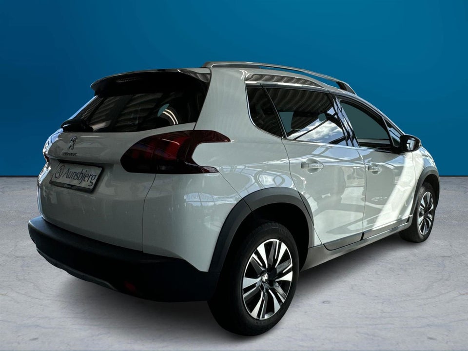 Peugeot 2008 1,2 e-THP 110 Allure Sky EAT6 5d