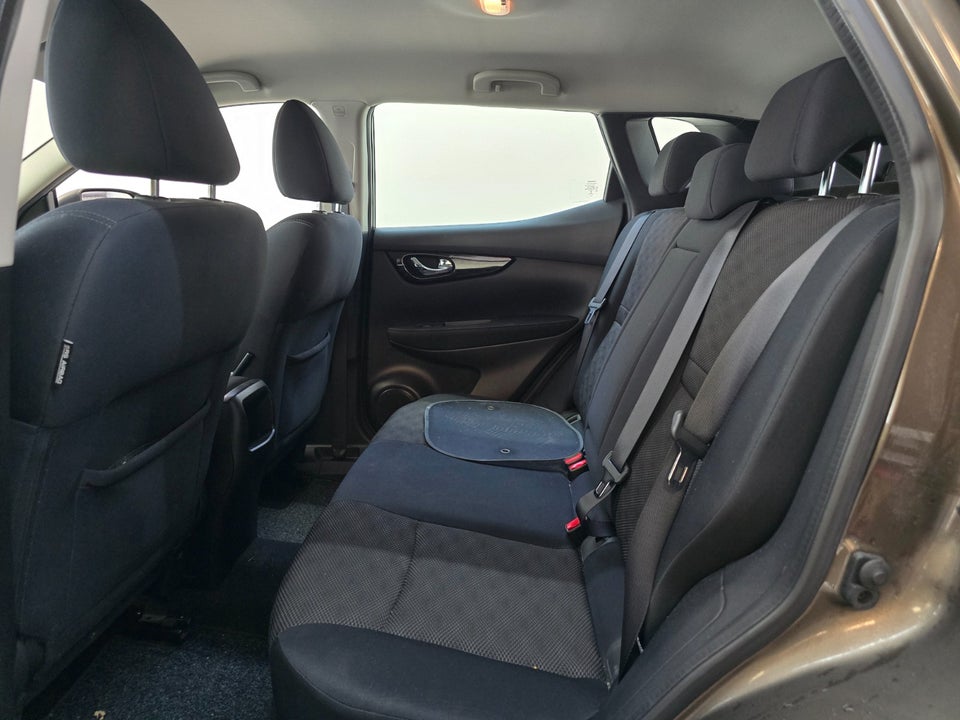 Nissan Qashqai 1,2 Dig-T 115 Acenta 5d