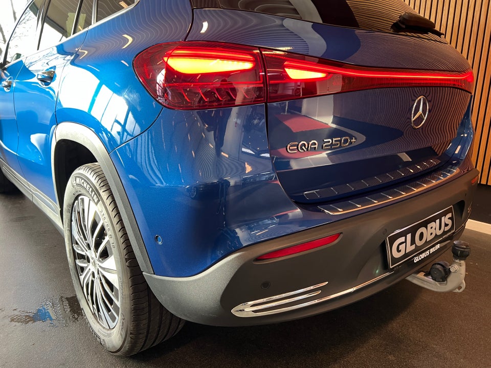 Mercedes EQA250+ Electric Art 5d