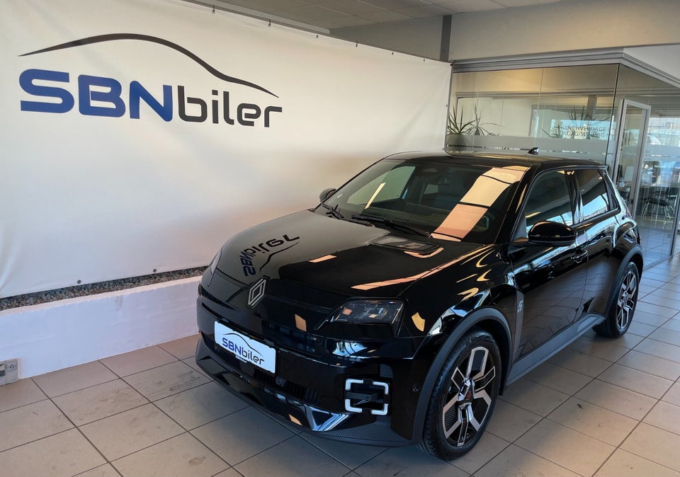 Renault 5 E-Tech 52 Techno 5d