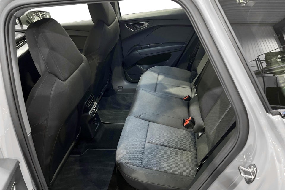 Audi Q4 e-tron 45 Progress 5d