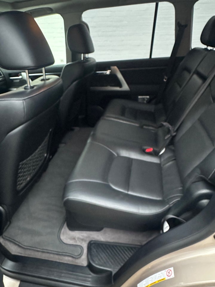 Toyota Land Cruiser 4,5 V8 D-4D T3 aut. Van 5d