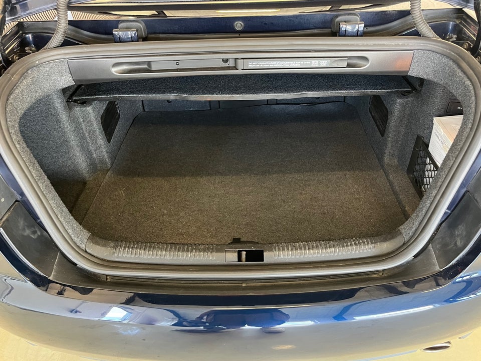 Audi A4 2,4 V6 Cabriolet Multitr. 2d