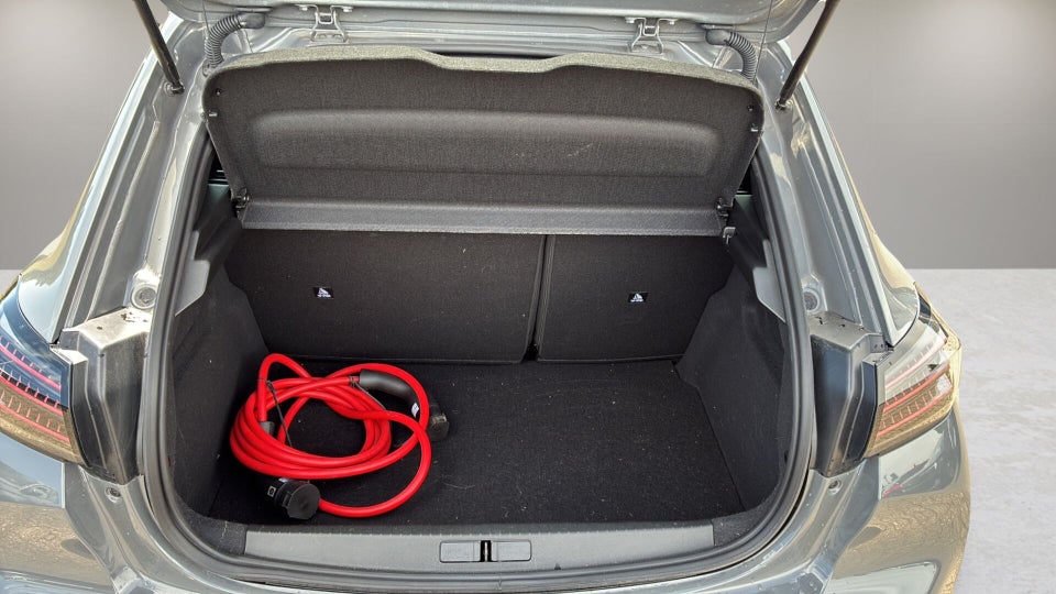 Peugeot e-208 54 GT Pack 5d