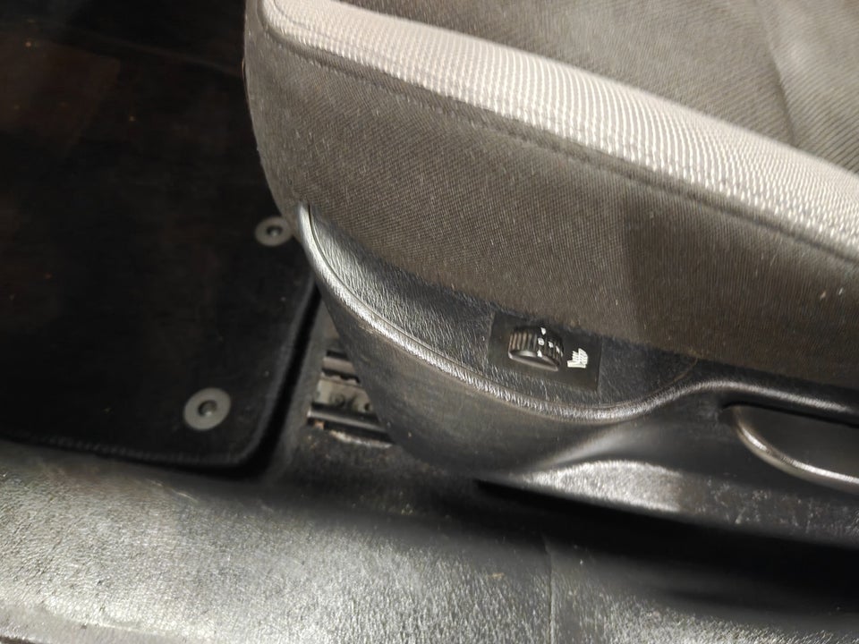 Peugeot 207 1,4 Comfort+ 5d