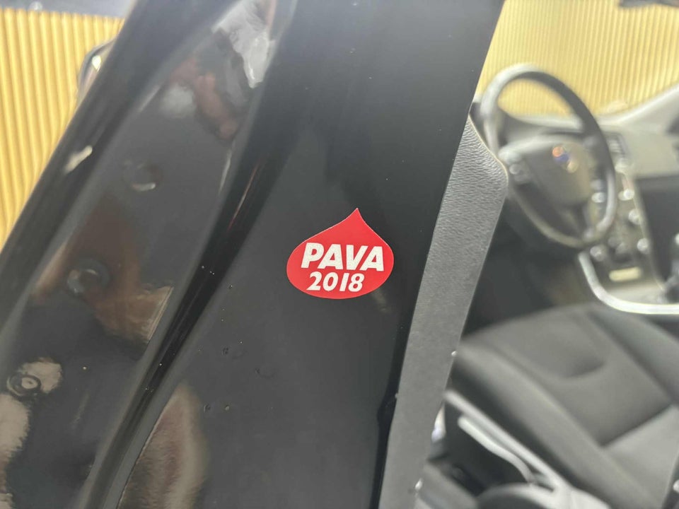 Volvo V60 1,6 DRIVe Momentum 5d