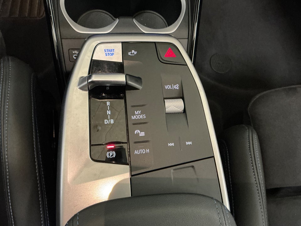 BMW iX1 xDrive30 Fully Charged M-Sport 5d