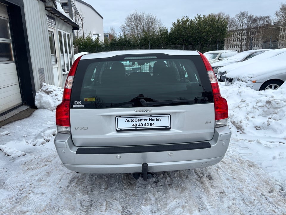 Volvo V70 2,4 140 5d