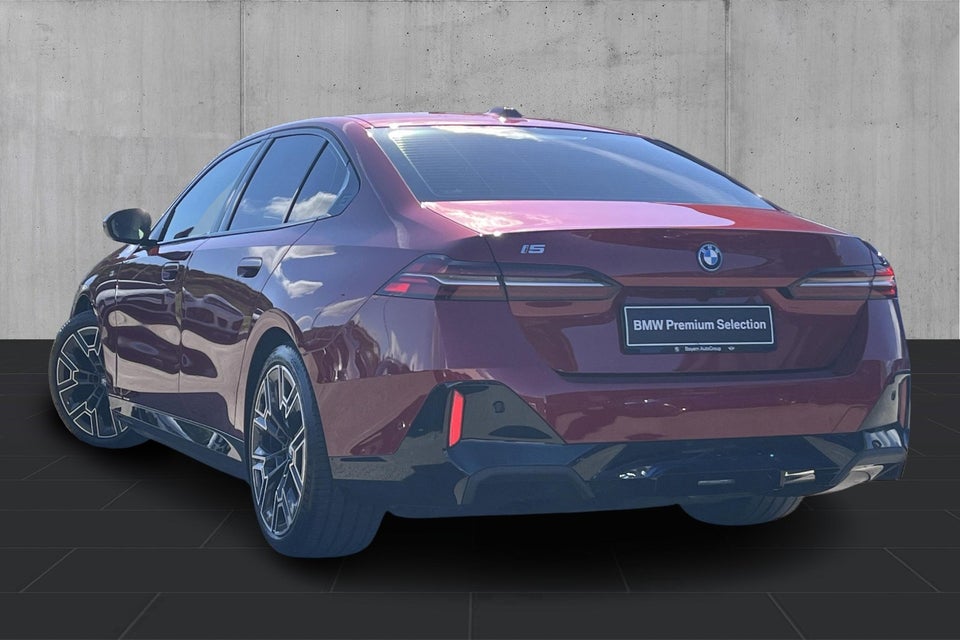 BMW i5 eDrive40 M-Sport 4d