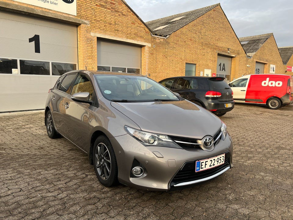 Toyota Auris 1,3 VVT-i T2+ Comfort 5d