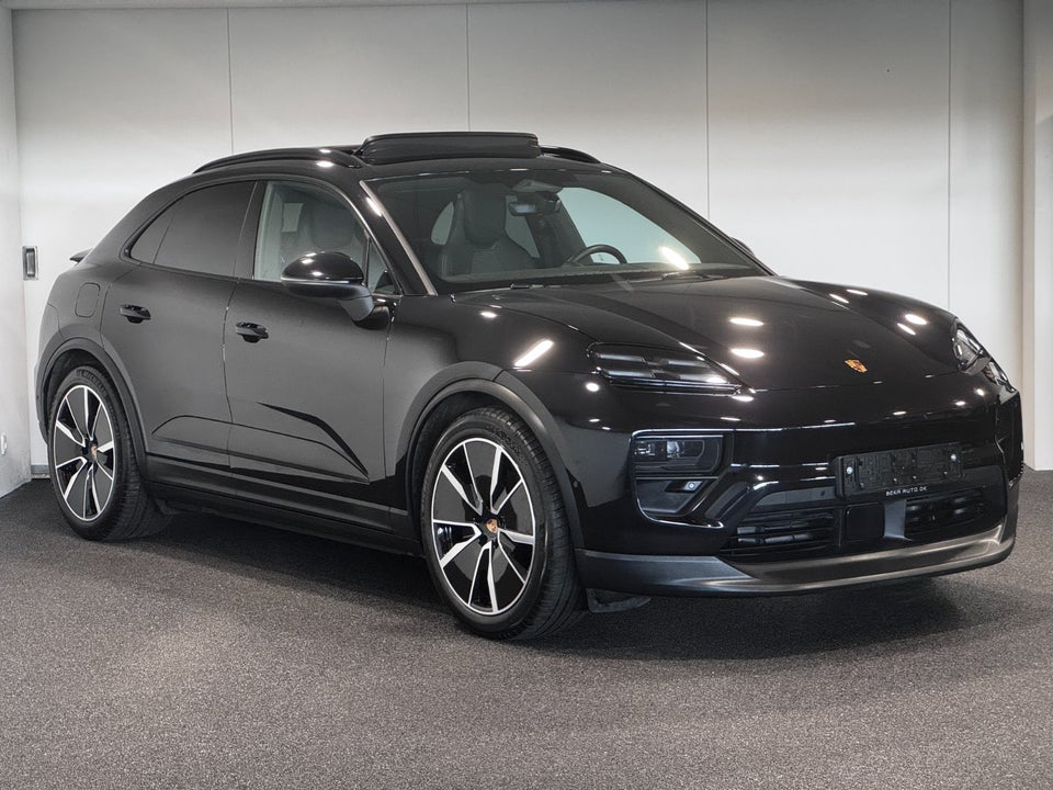 Porsche Macan 4 5d