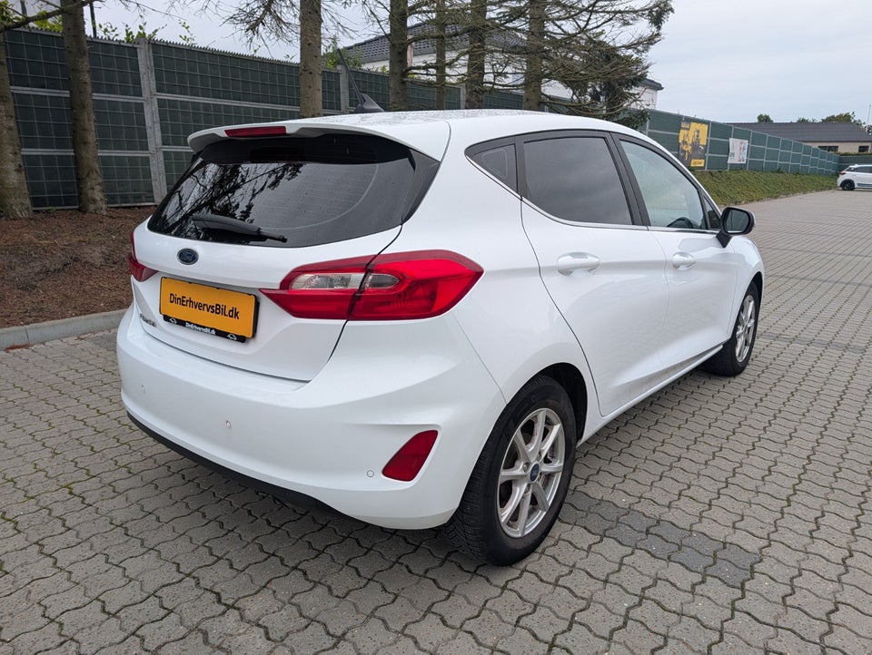 Ford Fiesta 1,5 TDCi 85 Titanium Van 5d