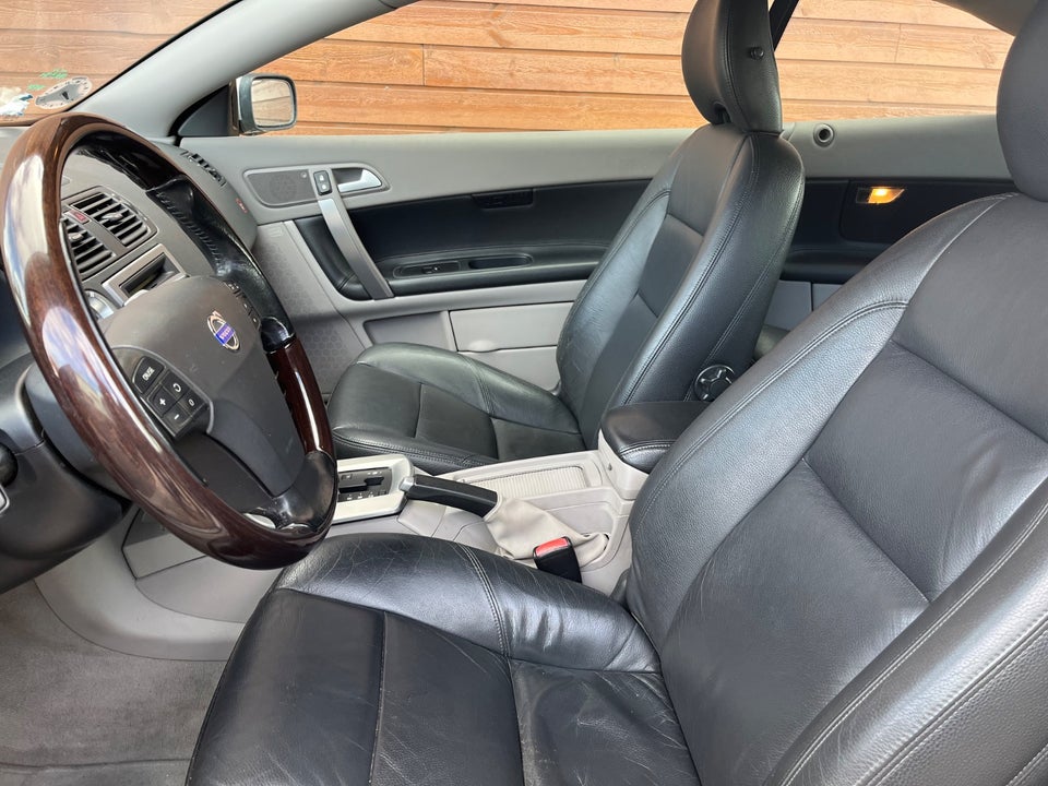 Volvo C70 2,5 T5 Summum aut. 2d