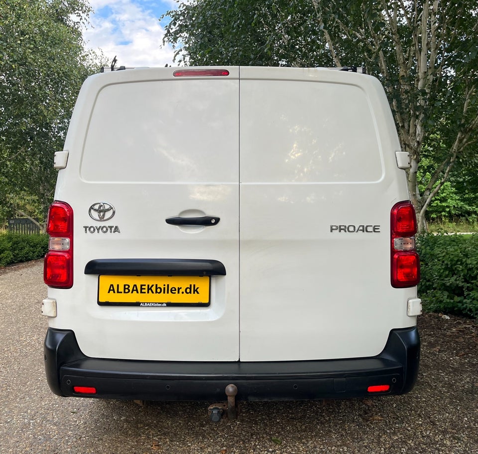 Toyota ProAce 2,0 D 120 Long Comfort Master aut. 5d