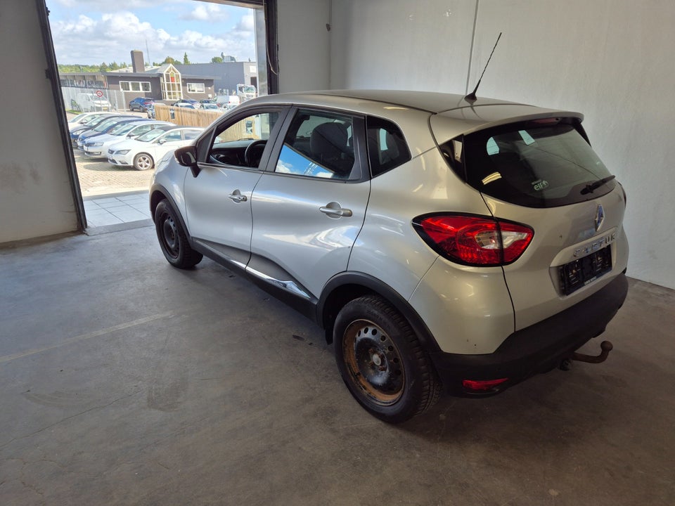 Renault Captur 0,9 TCe 90 Authentique 5d
