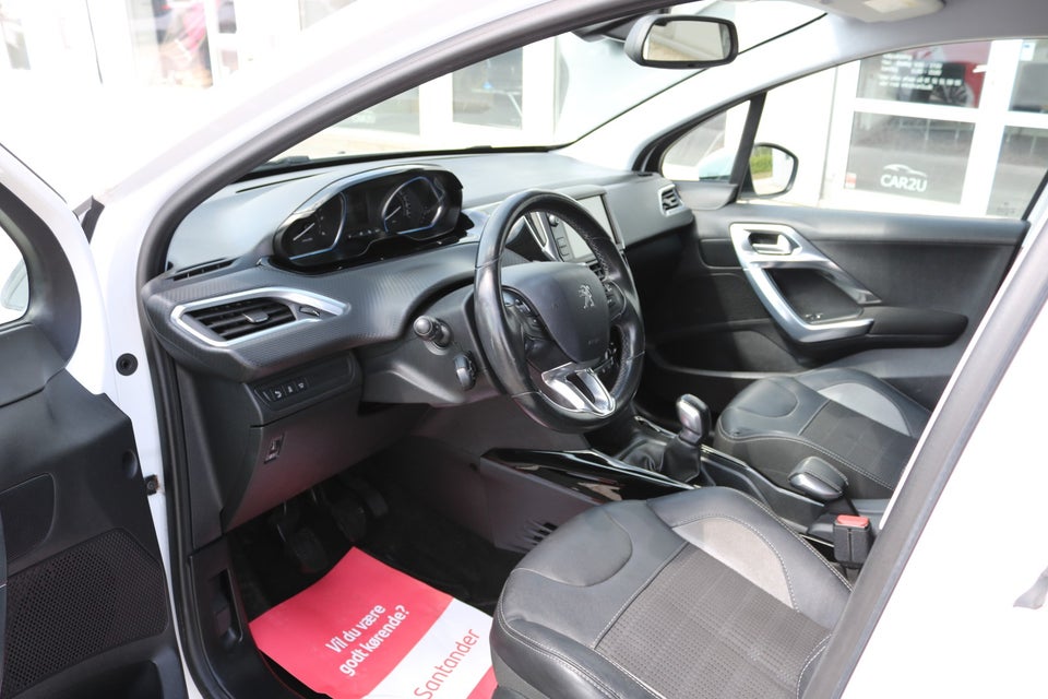 Peugeot 2008 1,6 BlueHDi 100 Allure 5d