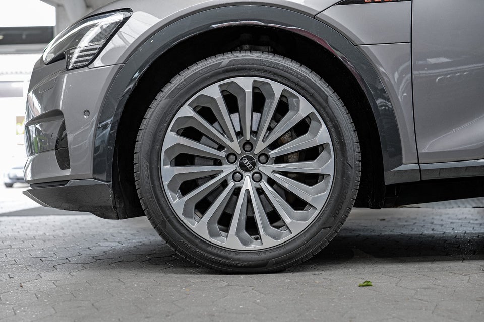 Audi e-tron 55 Advanced quattro 5d