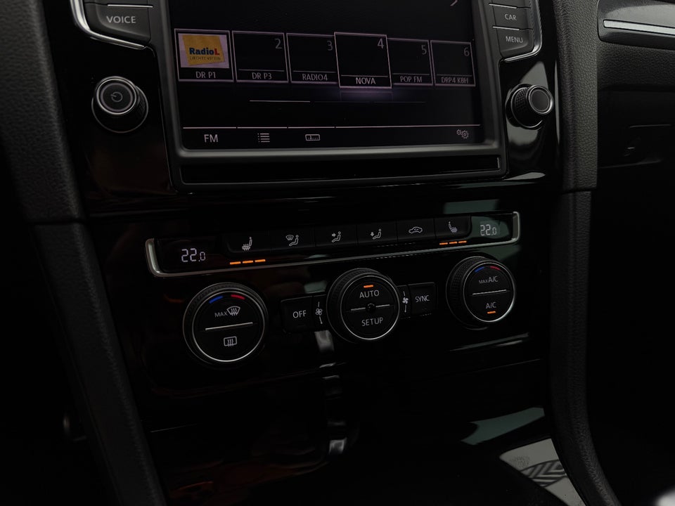 VW Golf VII 1,4 TSi 140 R-line DSG BMT 5d