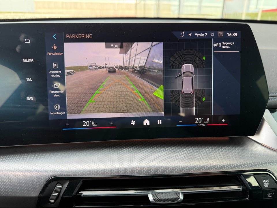 BMW iX1 eDrive20 M-Sport 5d