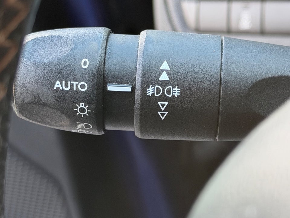 Peugeot 208 1,4 HDi 68 Active 5d