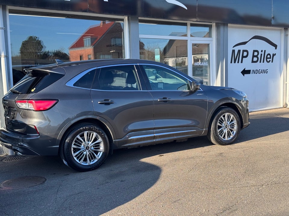 Ford Kuga 2,5 PHEV Vignale CVT 5d