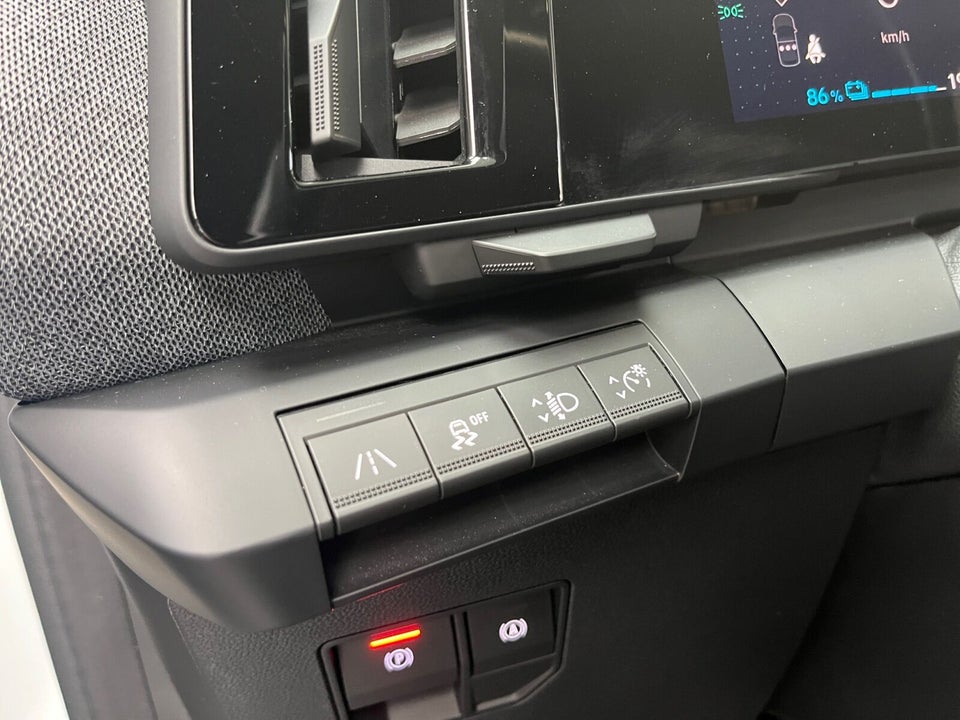 Renault Megane E-Tech 40 Equilibre 5d