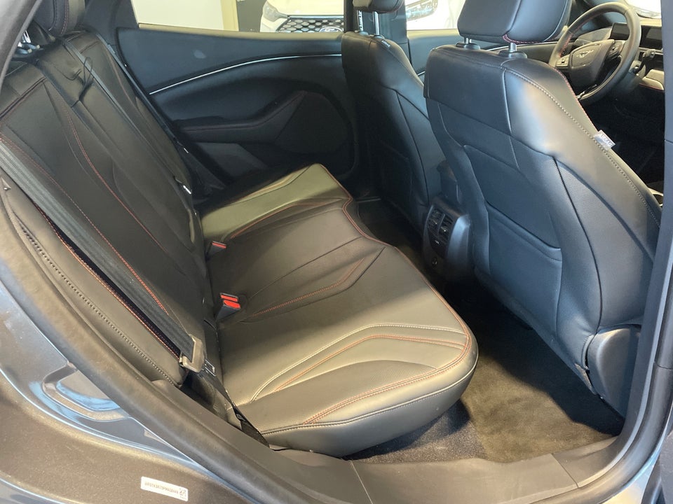 Ford Mustang Mach-E 98 Premium Extended Range 5d