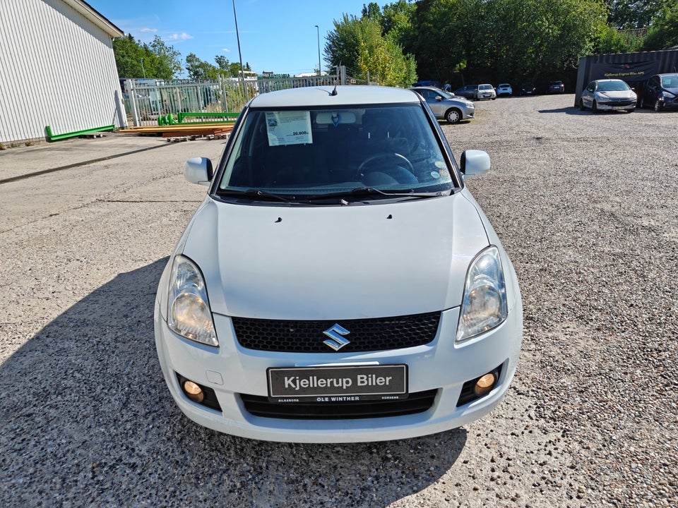 Suzuki Swift 1,5 GLX 5d