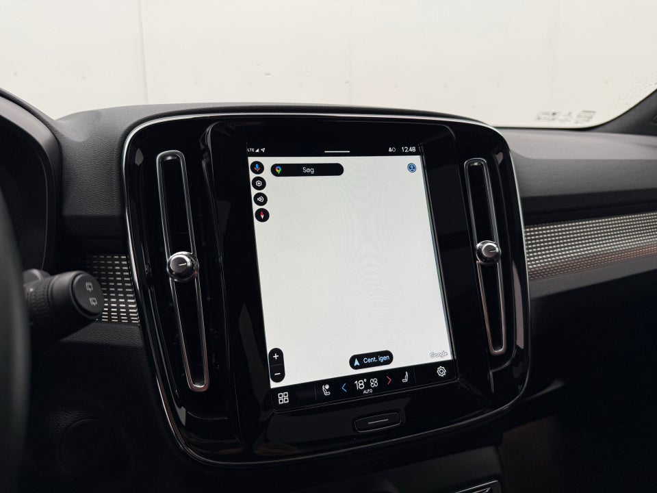 Volvo XC40 P8 ReCharge Twin Pro 5d