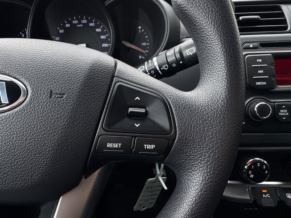 Kia Rio 1,2 CVVT Active 3d