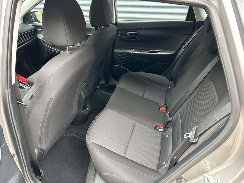 Hyundai i20 1,0 T-GDi Essential DCT 5d